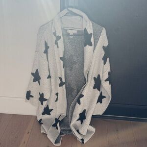 By Design Star Patterned Black and White Women's Sweater Size Large